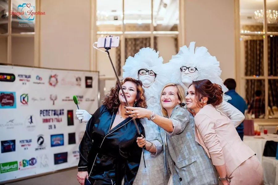 Шоу-программы на Ваш праздник Brio Show в Москве: Шоу На Заказ, ФайерШоу, Фейерверк, Салют,