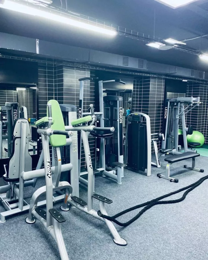 Фитнес-клуб Muscle Fit в Ростове-на-Дону: Тренажерный зал, Фитнес-клуб, Растяжка, Тренировка,