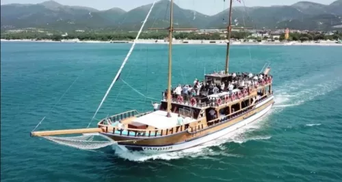 Морское агенство Командор  в  Геленджике
