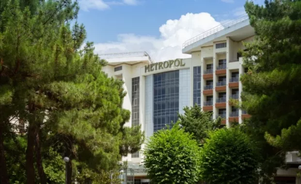 Отель "METROPOL GRAND HOTEL"