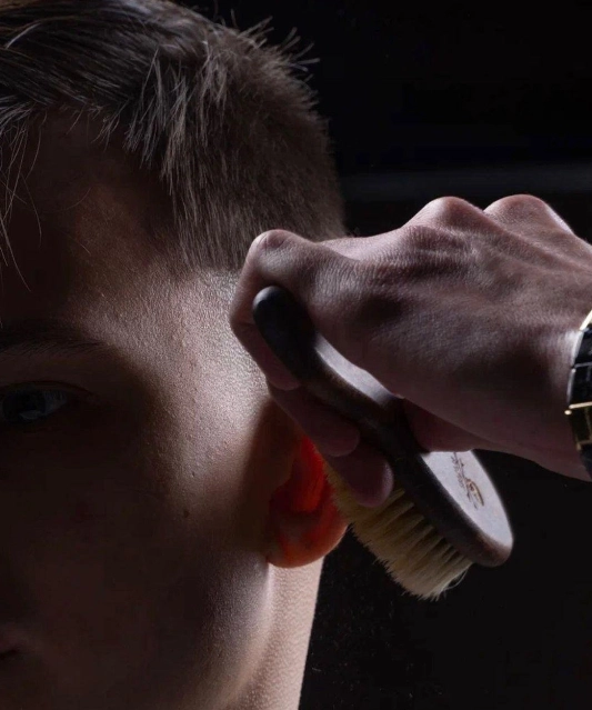 Барбершоп Pomades в Краснодаре: Барбершоп, Волосы, Стрижка,