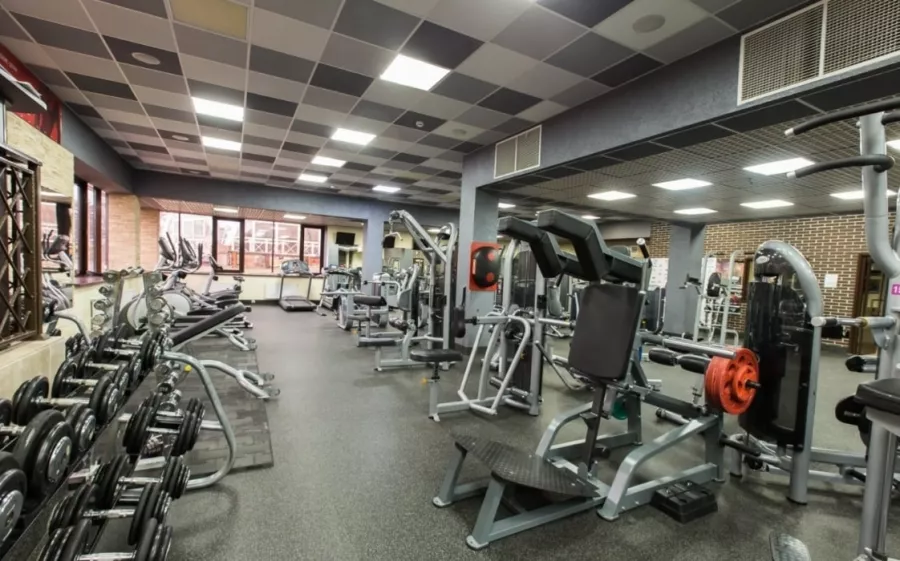 Фитнес-клуб СпортСити на Комарова, 28 Е в Ростове-на-Дону: Тренажерный зал, Фитнес-клуб, Развиваться, Тренировка, Фитнес-зал,