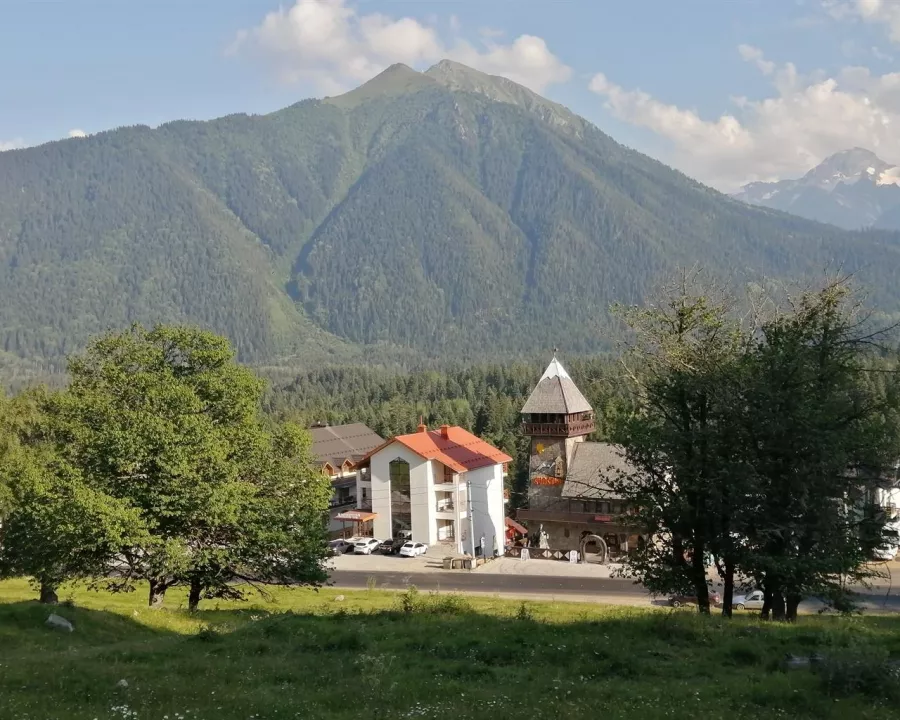 Гостевой Дом Амра в Архызе: Отель, Гостиница,