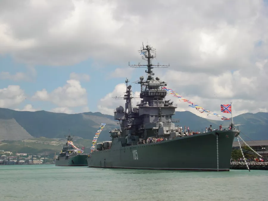 Крейсер Михаил Кутузов в Новороссийске: Море, Новроссийск Музеи, Экскурсия,
