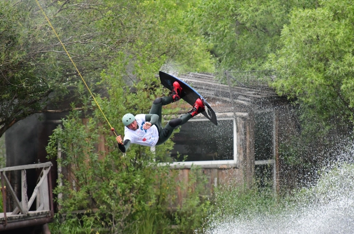 Кабельный вейк-парк Sunpark surf & wake в Санкт-Петербурге: Вейкборд, Сауна, Вейкпарк,
