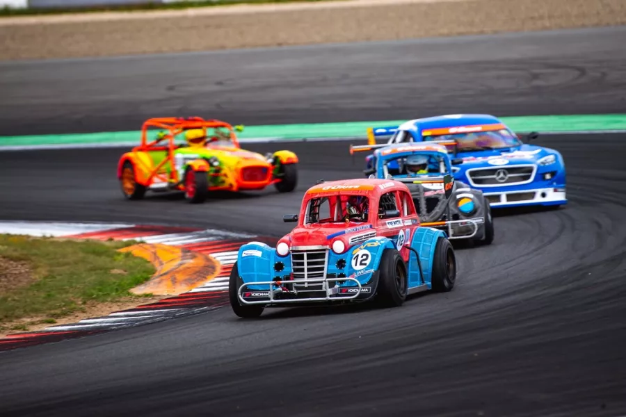 Гоночная трасса Moscow Raceway в Москве: Автотрек, Автогонки, ТестДрайв, Мототрек, Корпоратив, Тимбилдинг,