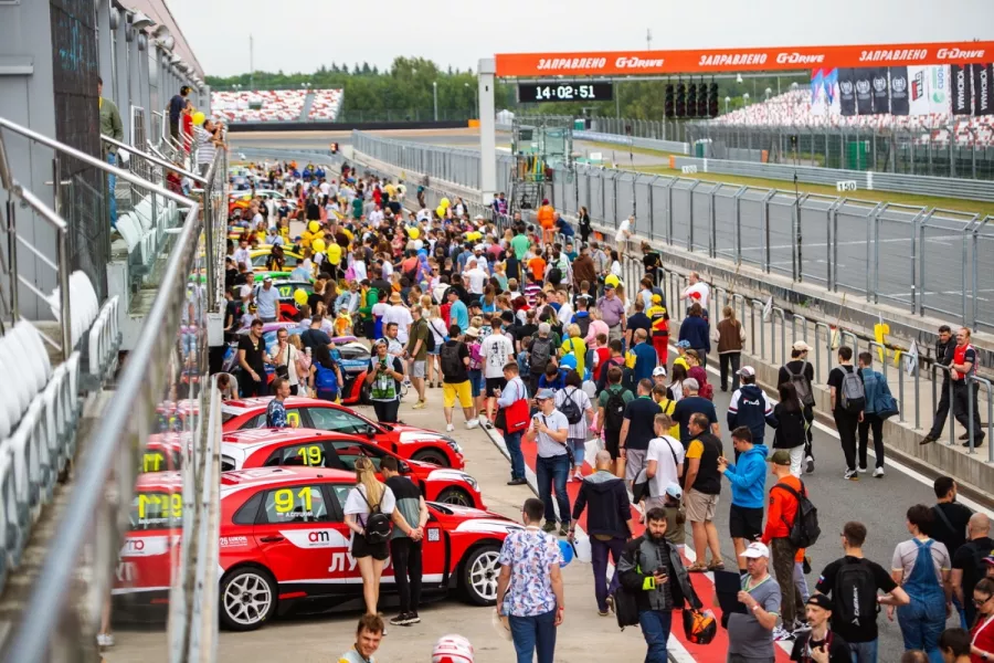 Гоночная трасса Moscow Raceway в Москве: Автотрек, Автогонки, ТестДрайв, Мототрек, Корпоратив, Тимбилдинг,
