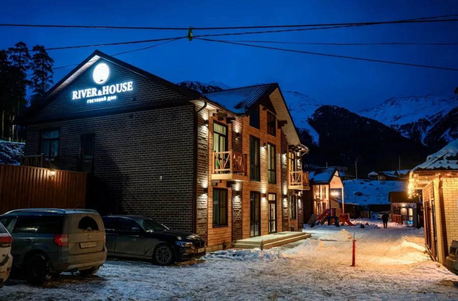 Отель River & House в Архызе: Отель, Гостиница,