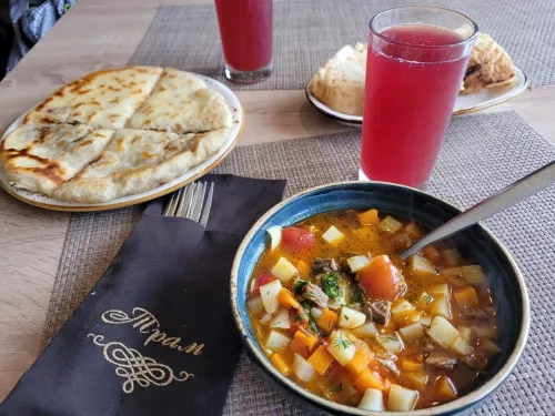 Кафе Трам  в  Архызе