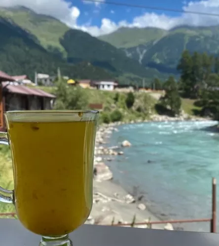 Кафе Обжорка  в  Архызе