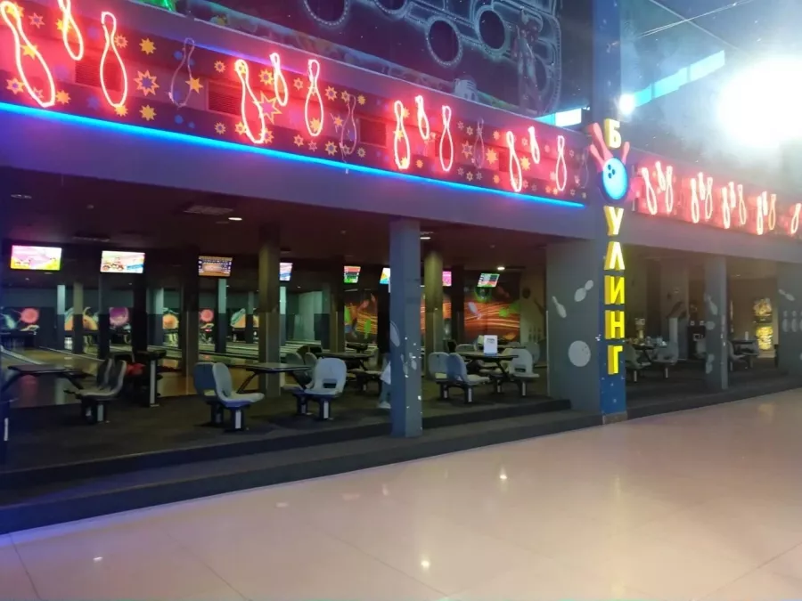 Развлекательный центр Playlab в Ростове-на-Дону: Боулинг, Развлекательный центр, Развлечения,