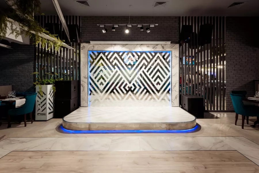 Культурно-развлекательный центр Максимус в Новороссийске: Боулинг, Бильярд, Караоке, Кафе, Хобби,