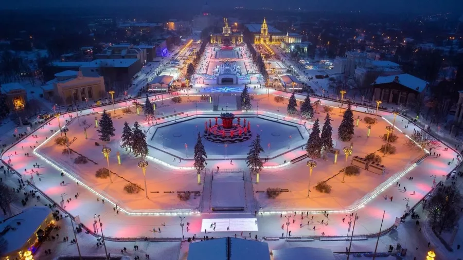 ТОТ САМЫЙ КАТОК На ВДНХ в Москве: Коньки, каток на ВДНХ, Ночной каток,