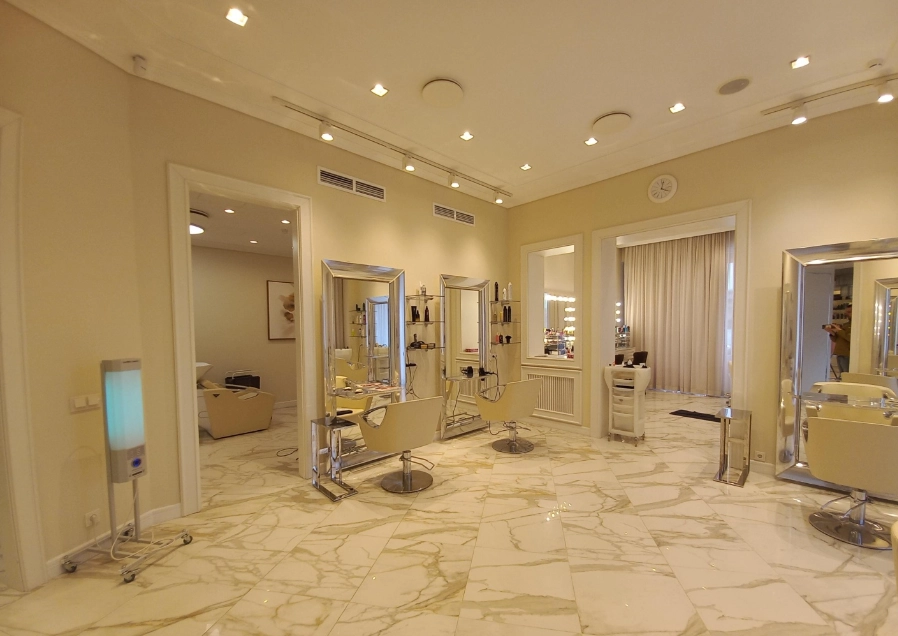 Салон красоты Prive7 в Краснодаре: Макияж, Брови, Ресницы, Ногти,