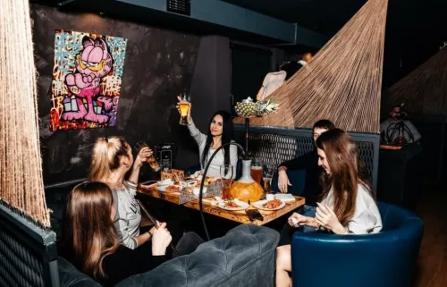 Лаунж бар Parovoz Lounge в Краснодаре