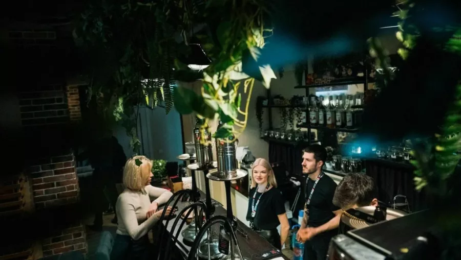 Кальян бар Мята Lounge на Кубанской набережной в Краснодаре: Кальян, Настольные игры, Игровые приставки,