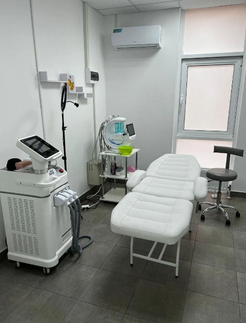 Ногтевая студия Love Beauty Studio в Краснодаре: Ногти, Брови, Ресницы,