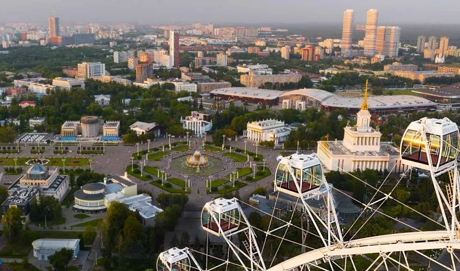 Колесо обозрения Солнце Москвы в Москве: Аттракцион, В центре, Парк,