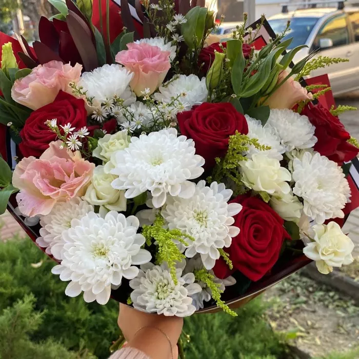 Доставка цветов в Геленджике