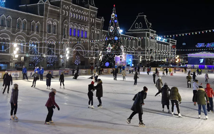 Гум Каток в Москве: Каток, Коньки,