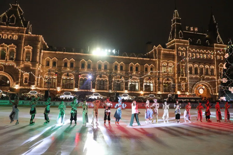 Гум Каток в Москве: Каток, Коньки,