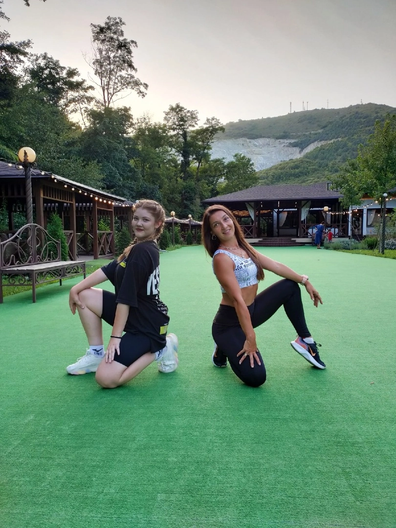 Школа Танцев "ТАНЦЫ БЕЗ ГРАНИЦ"