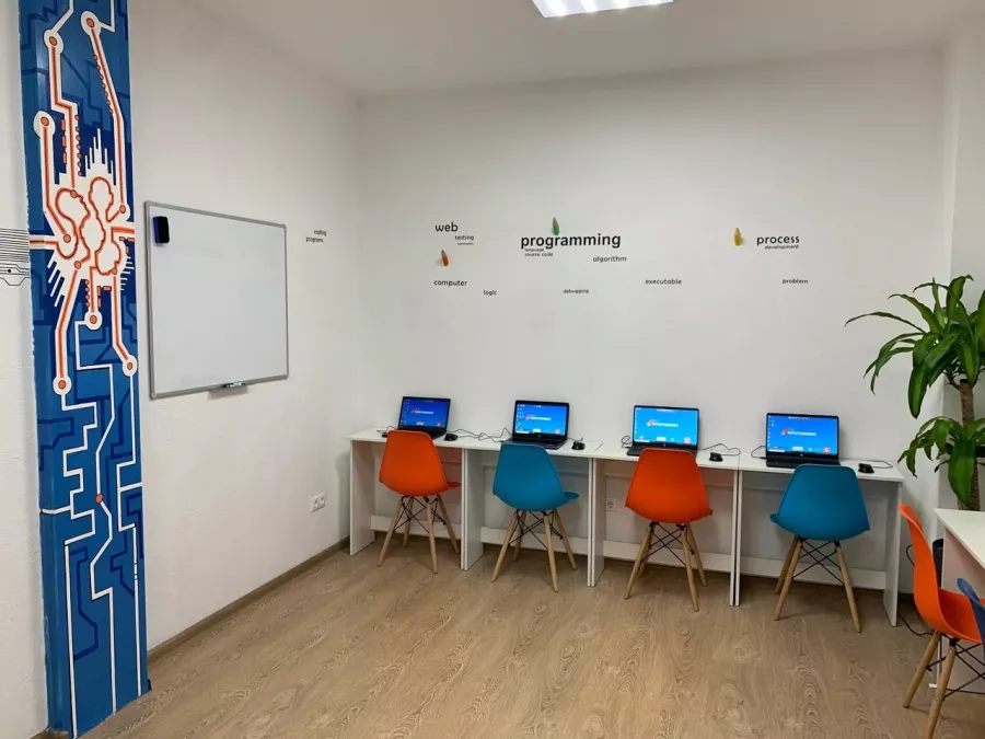 Детский IT-Клуб Программус в Ростове-на-Дону: Программирование, Робототехника, Учимся,