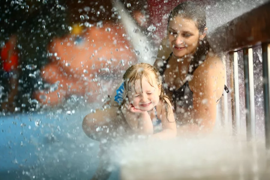 Аквапарк Фэнтази в Москве: Аквапарк, Легкий пар, СПА, SPA, Массаж, Корпоратив, Потанцевать,