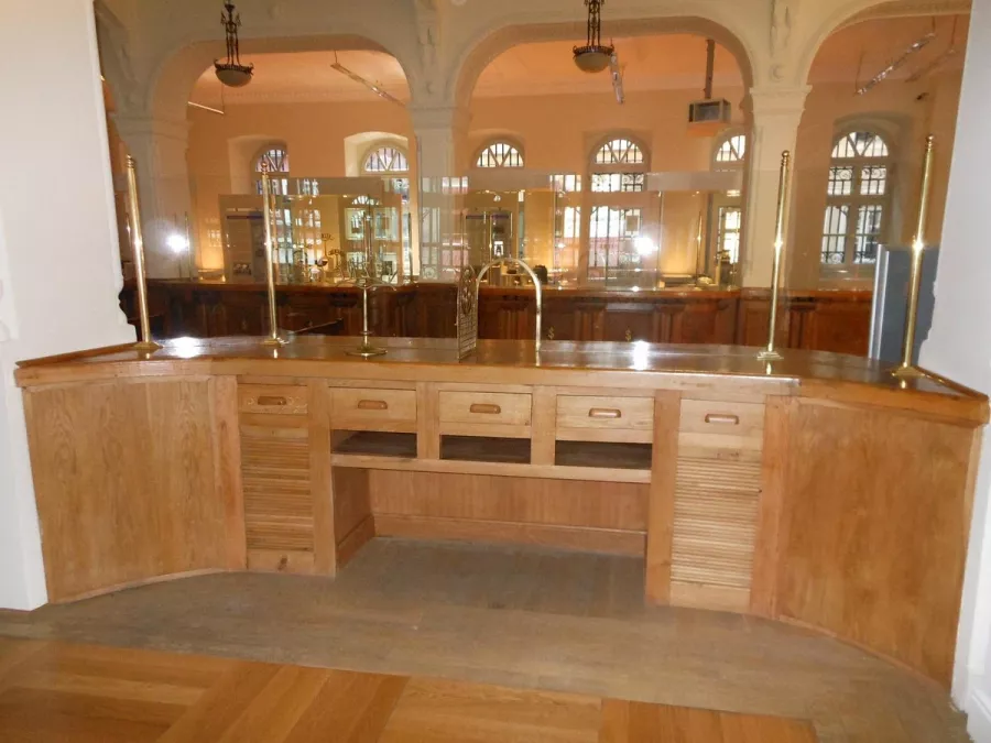 Музей национального банка Турции (Isbank Museum) в Стамбуле: Музеи Стамбула, Турция экскурсия, История , Чилим,