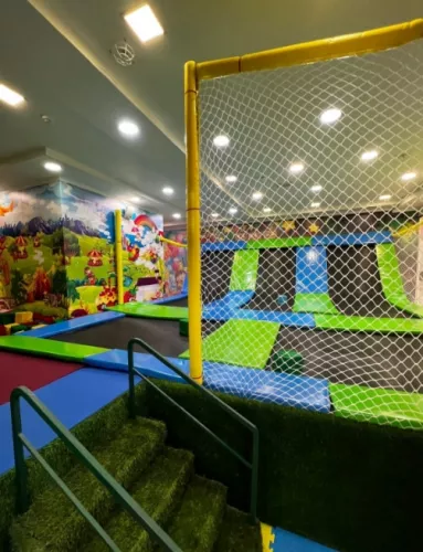 Батутный парк HappyVille  в  Краснодаре