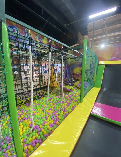 Батутный парк HappyVille в Краснодаре: Детский центр, Батут, Игры,