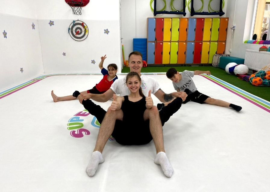 Центр физического развития для детей SuperДетки на Героя Георгия Бочарникова в Краснодаре: Гимнастика, Акробатика, Детям, Игры,