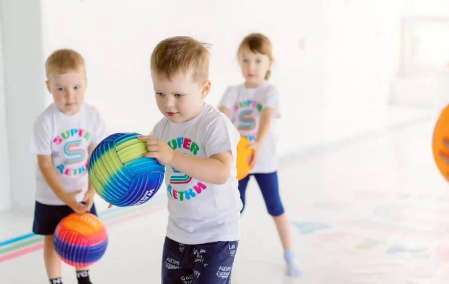 Центр физического развития для детей SuperДетки на Кореновской в Краснодаре: Детский центр, Гимнастика, Детям, Акробатика, Игры,