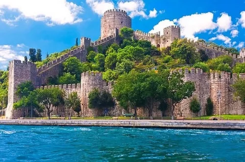 Крепость Румелихисар (Rumeli Hisarı)  в  Стамбуле
