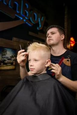 Барбершоп "OldBoy Barbershop"