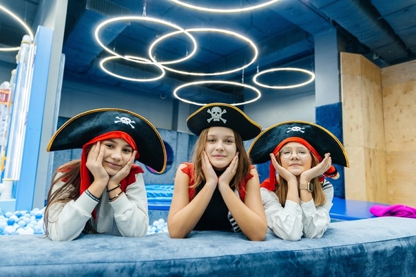 Детский игровой зал Mishkin парк в Краснодаре: Детский парк, Игровые зоны, Семейный ресторан, Детское меню, Игровое пространство, Детские аттракционы, Большой экран, Детские праздники, Мероприятия, Лабиринты,