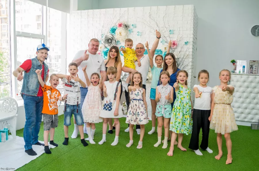 Детская игротека Страна чудес в Краснодаре: Мероприятия, Детский центр, Аниматоры, Батут, Лабиринт, Фото, Игры,