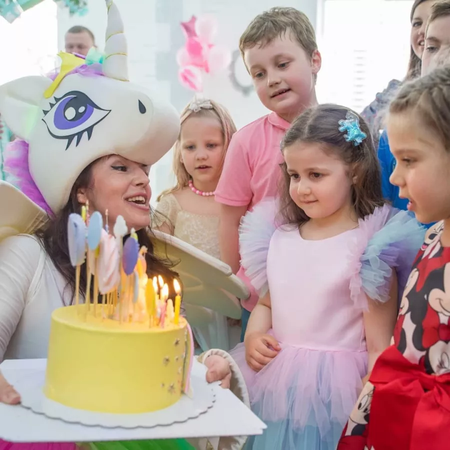 Детская игротека Страна чудес в Краснодаре: Мероприятия, Детский центр, Аниматоры, Батут, Лабиринт, Фото, Игры,