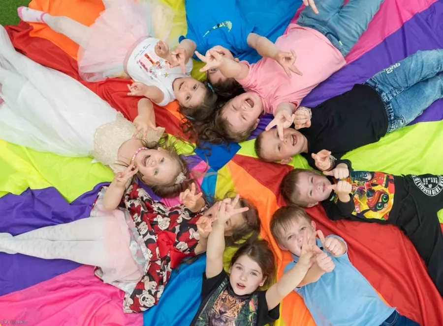 Детская игротека Страна чудес в Краснодаре: Мероприятия, Детский центр, Аниматоры, Батут, Лабиринт, Фото, Игры,