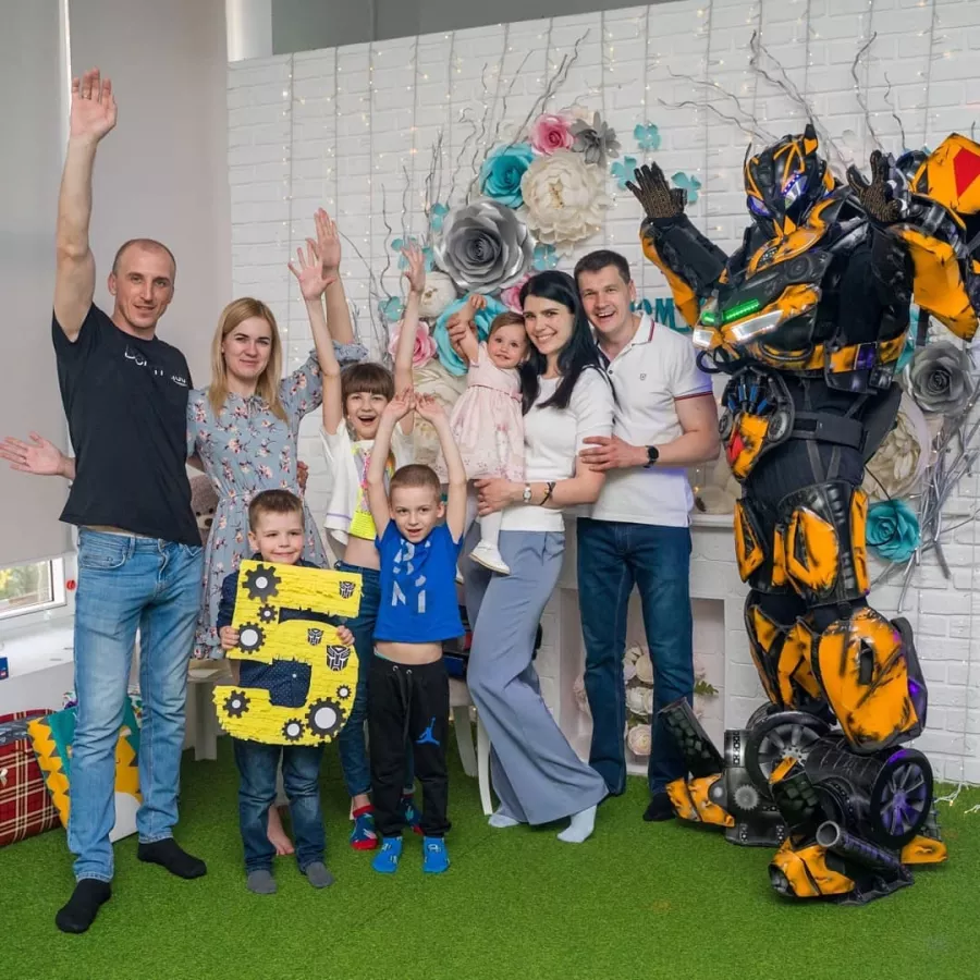 Детская игротека Страна чудес в Краснодаре: Мероприятия, Детский центр, Аниматоры, Батут, Лабиринт, Фото, Игры,