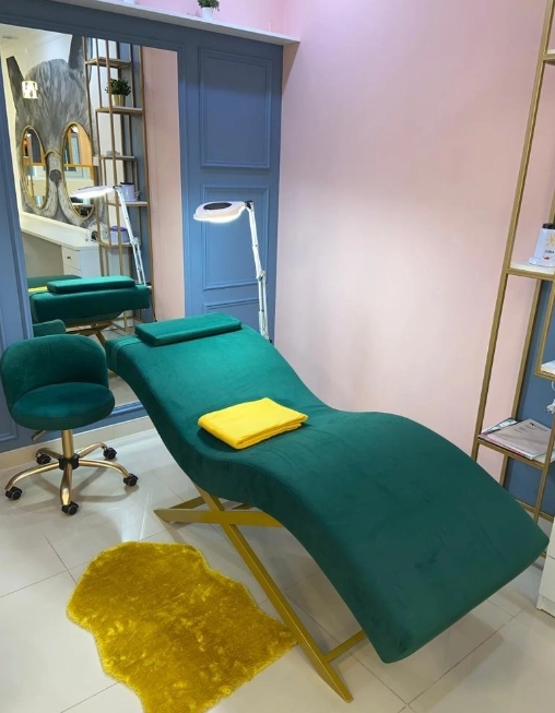 Бьюти-коворкинг Milano Coworking в Краснодаре: Рабочее место, Для мастеров индустрии красоты, Мастер-классы, Рабочее пространство, Лекции, Фрилансер ,