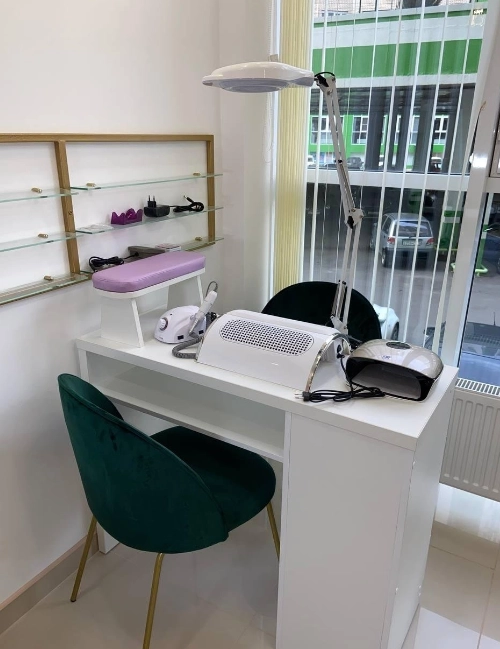 Бьюти-коворкинг Milano Coworking в Краснодаре: Рабочее место, Для мастеров индустрии красоты, Мастер-классы, Рабочее пространство, Лекции, Фрилансер ,