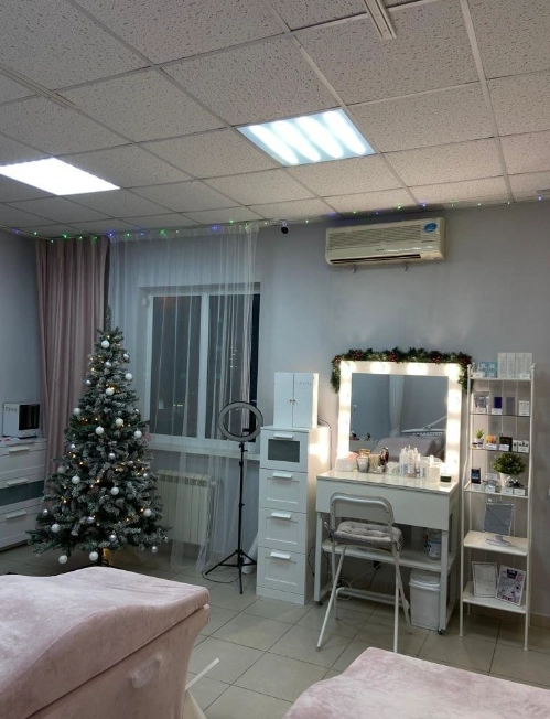 Студия наращивания ресниц Lash Zone в Краснодаре: Студия красоты, Наращивание ресниц, Коррекция бровей, Оформление бровей, Ламинирование ресниц, Ботекс бровей/ресниц, Окрашивание бровей,