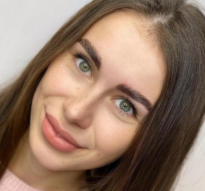 Студия наращивания ресниц Lash Zone в Краснодаре: Студия красоты, Наращивание ресниц, Коррекция бровей, Оформление бровей, Ламинирование ресниц, Ботекс бровей/ресниц, Окрашивание бровей,