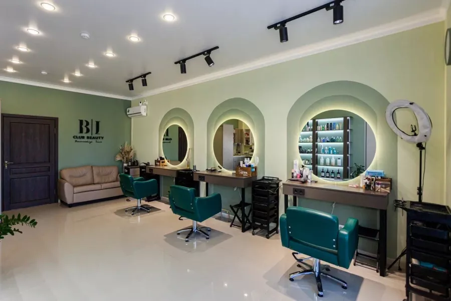 Салон красоты Bi_club_beauty в Краснодаре: Салон красоты, Маникюр, Педикюр, Ногти, Волосы, Брови, Стрижки, Укладки, Окрашивание, Причёски,