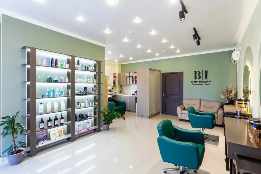 Салон красоты Bi_club_beauty в Краснодаре: Салон красоты, Маникюр, Педикюр, Ногти, Волосы, Брови, Стрижки, Укладки, Окрашивание, Причёски,