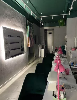Ногтевая студия "Bazza Nails"