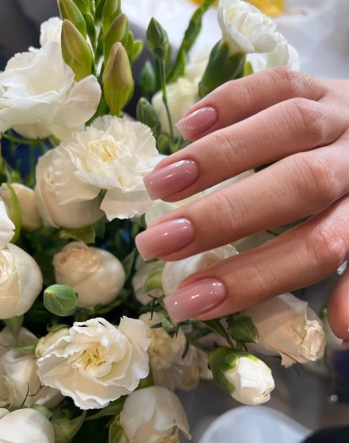 Ногтевая студия Bazza Nails в Краснодаре: Студия красоты, Маникюр, Педикюр, Ногти, Наращивание ногтей, Восстановление ногтей, Брови, Визаж, Причёски,