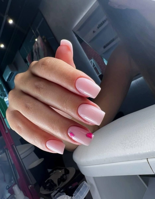 Ногтевая студия Bazza Nails в Краснодаре: Студия красоты, Маникюр, Педикюр, Ногти, Наращивание ногтей, Восстановление ногтей, Брови, Визаж, Причёски,