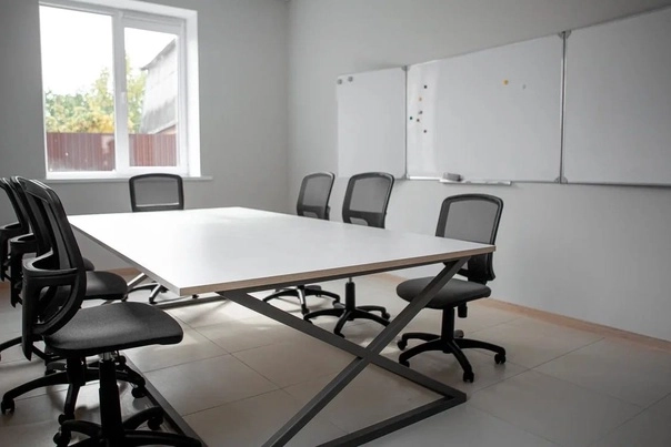 Коворкинг Work Time в Краснодаре: Коворкинг, Рабочее место, Пространство для работы, Переговорная комната, Зона кофе-брейка, Фриланс, Оргтехника, Бесплатный интернет,